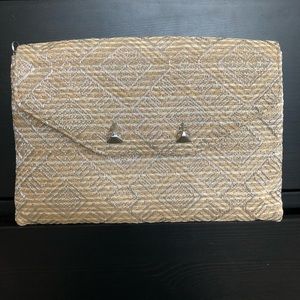 Stella & Dot City Slim Clutch